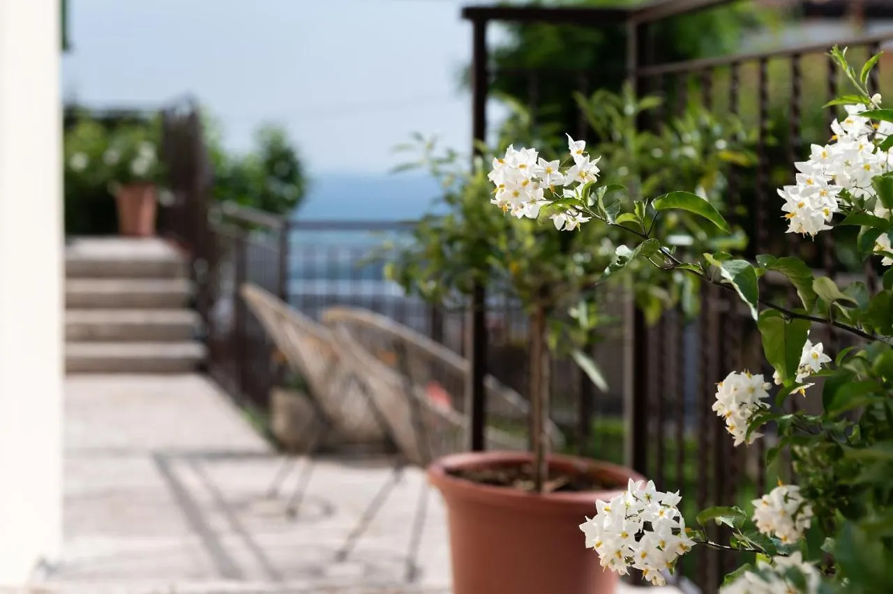 Giardino Del Borgo Appartamento Valpolicella Sant'Ambrogio di Valpolicella 0*,  Italy